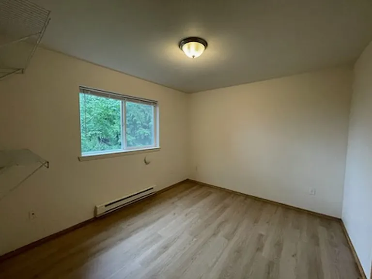 508 E Ivy St — Photo 9