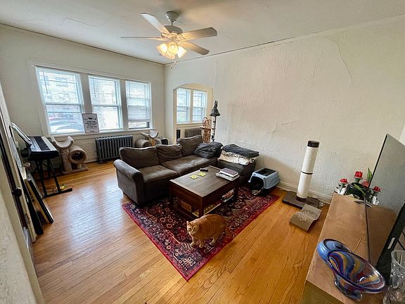3rd image of 2631 N Cramer St #205