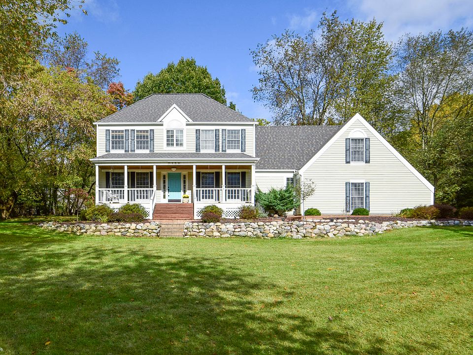 1st image of 7150 Roguewood Dr NE