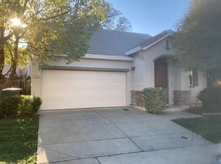 1032 Rowan St, Roseville, CA 95678
