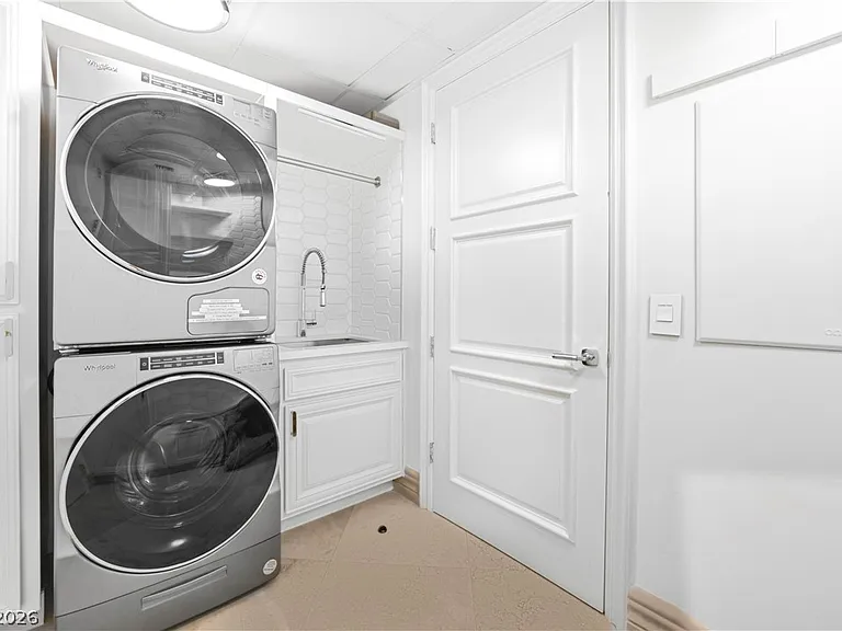 9103 Alta Dr #1006 — Photo 36