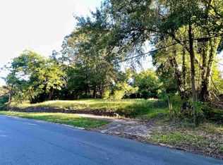 429 Maple St, Camden, AR 71701