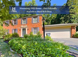 2341 Southwood Dr, Pittsburgh, PA