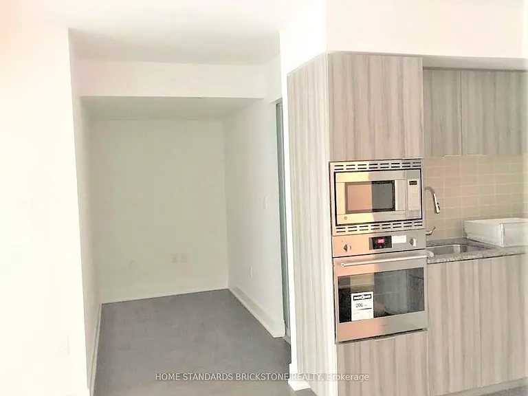 955 Bay St #2619 — Photo 12