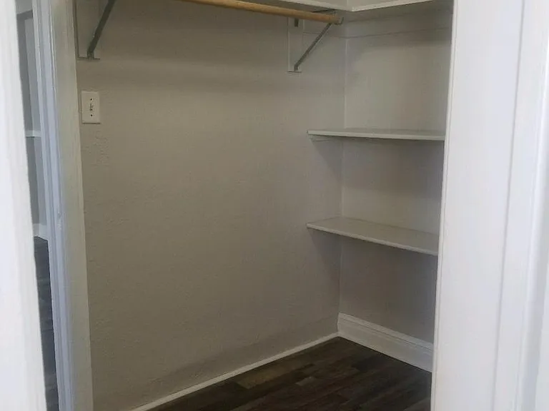 83 N 100 W — Photo 4