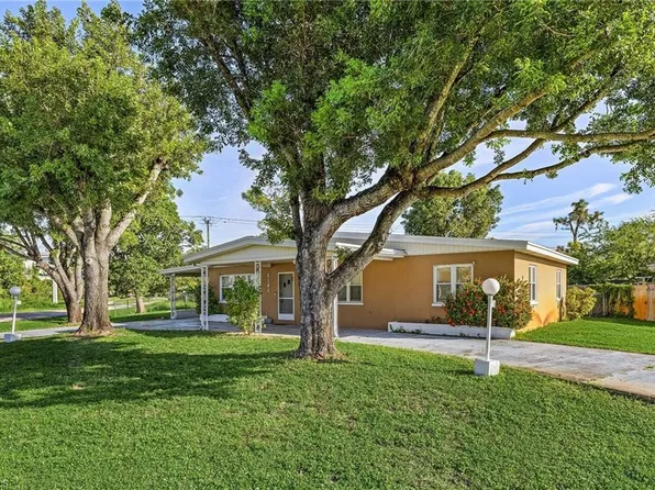 2101 Dover AVE, FORT MYERS, FL 33907