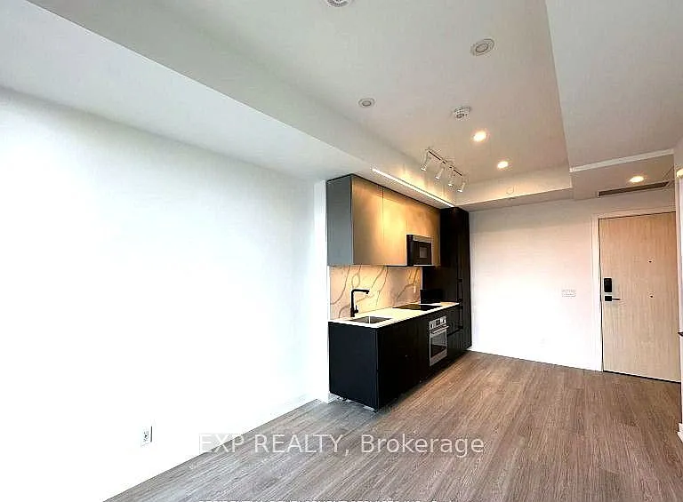 699 Sheppard Ave E #907 — Photo 3