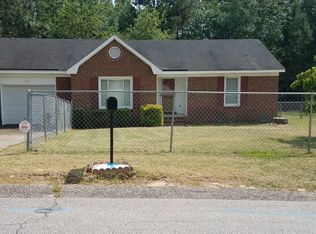 1545 Diamond Rd, Fayetteville, NC 28311