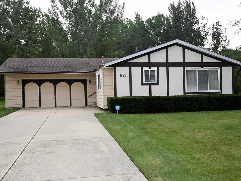 1st image of 88 River Trail Dr