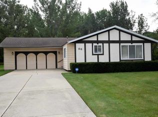 88 River Trail Dr, Bay City, MI 48706