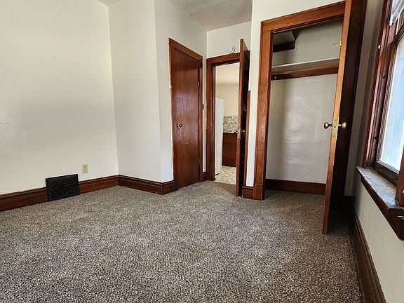 5th image of 111 Glen Ave APT 2