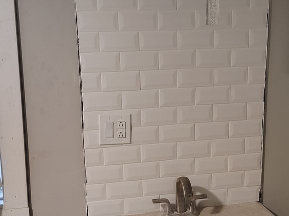 5th image of 223 Cansler Ave #1