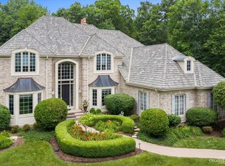 4N584 Hidden Oaks Rd, Saint Charles, IL 60175