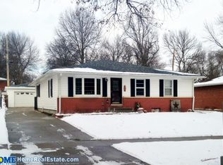 7430 Starr St, Lincoln, NE 68505