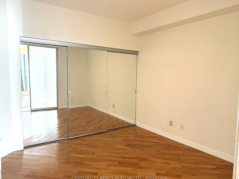 111 Elizabeth St #1501 — Photo 14