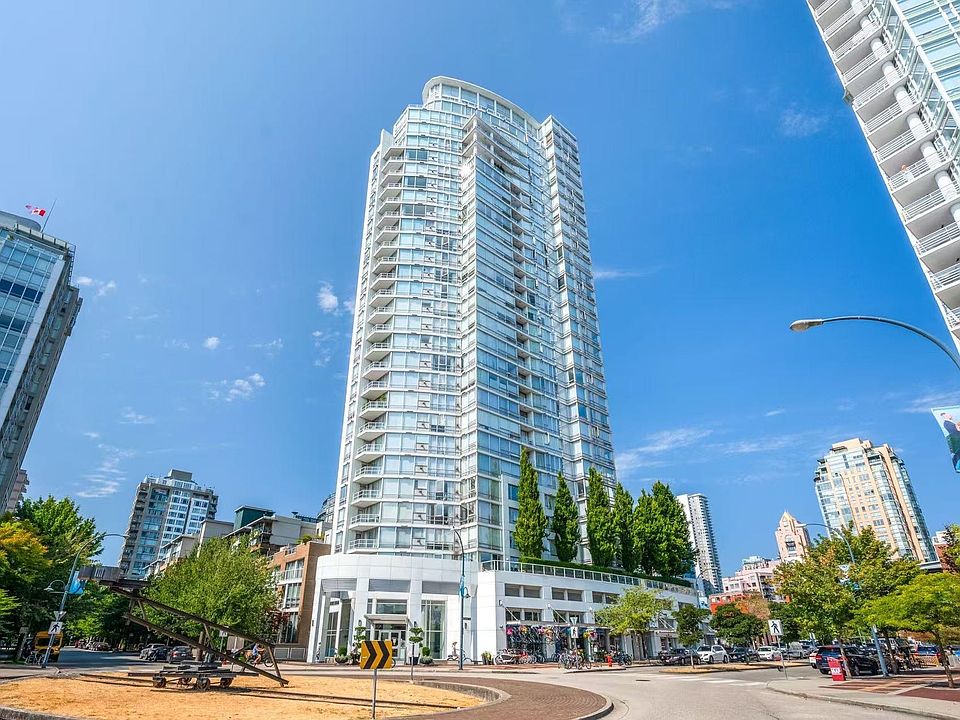 1st image of 1201 Marinaside Cres #1901
