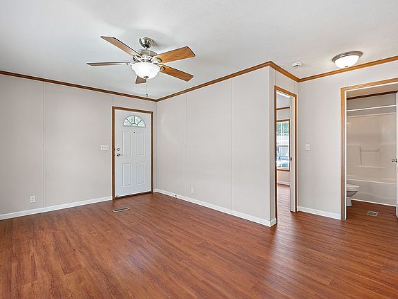 4th image of 25 Indiana Rd
