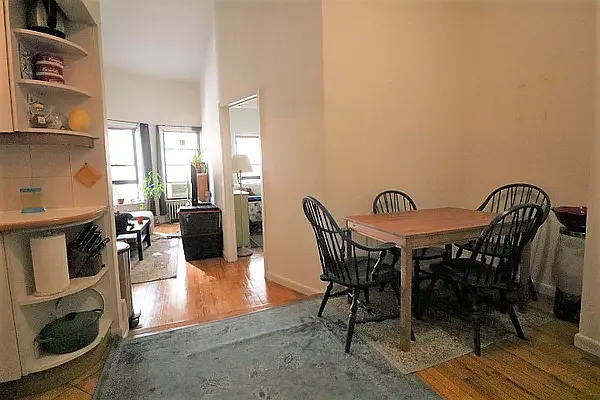 Rented by Oxford Property Group | media 13