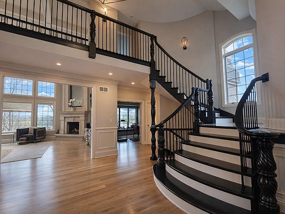 3rd image of 22542 Swanstone Ct