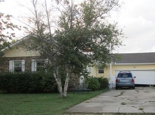 4135 W Gardenia Dr, Battlefield, MO 65619