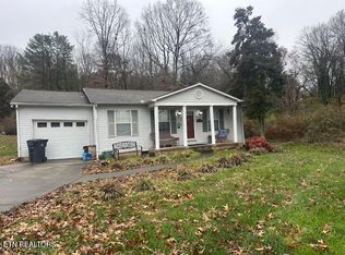 2219 Ridgecrest Dr, Knoxville, TN 37918