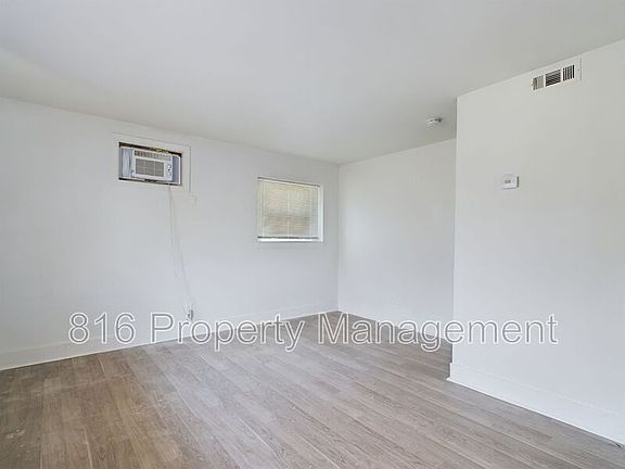 5th image of 15411 Barat Ave APT C