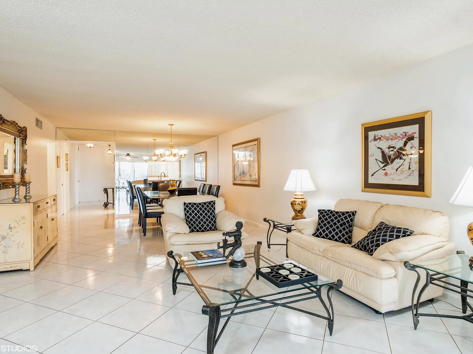 3 bed, 2.0 bath, 1734 sqft, $2,700 — Photo 2