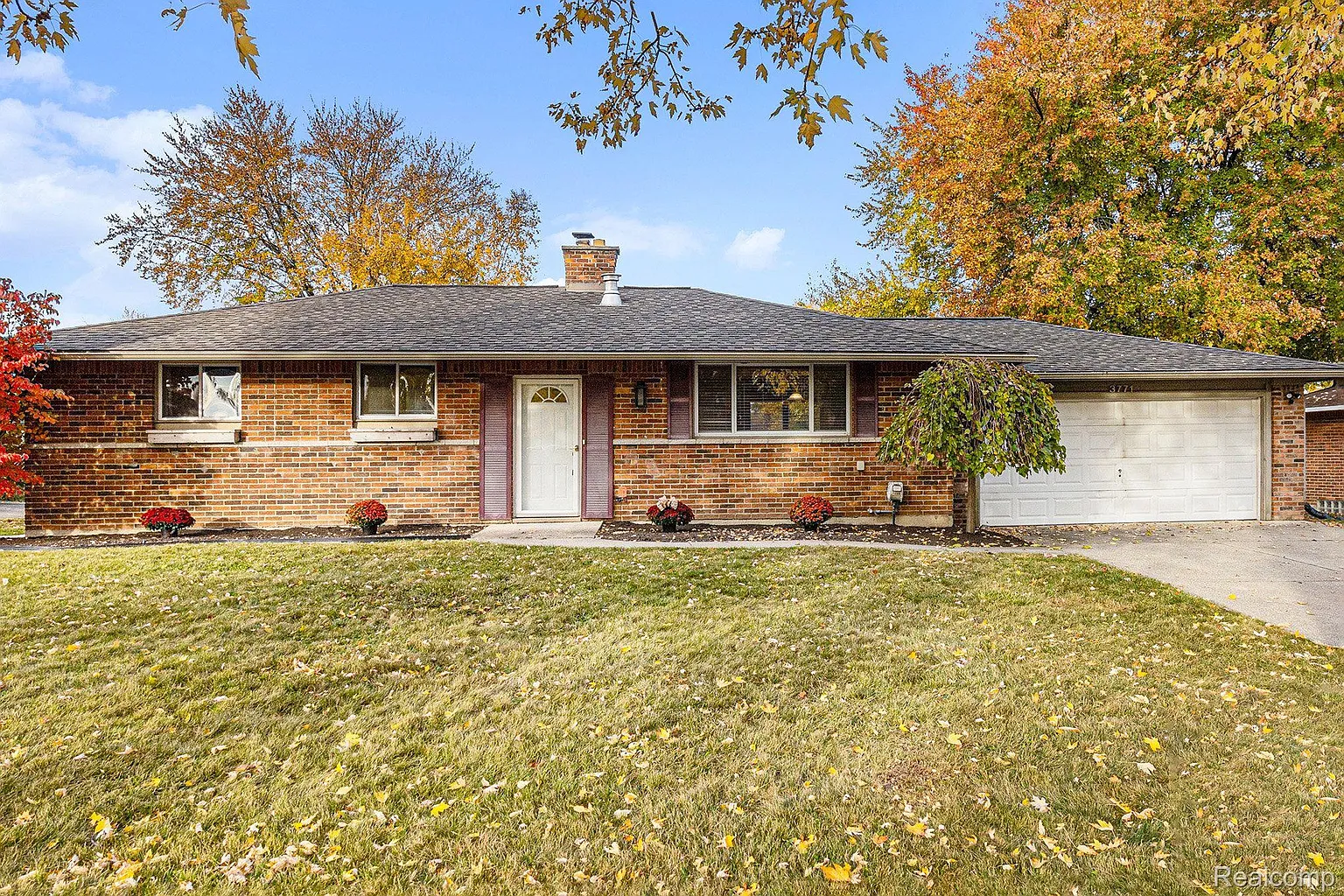 3771 Breaker St photo 1