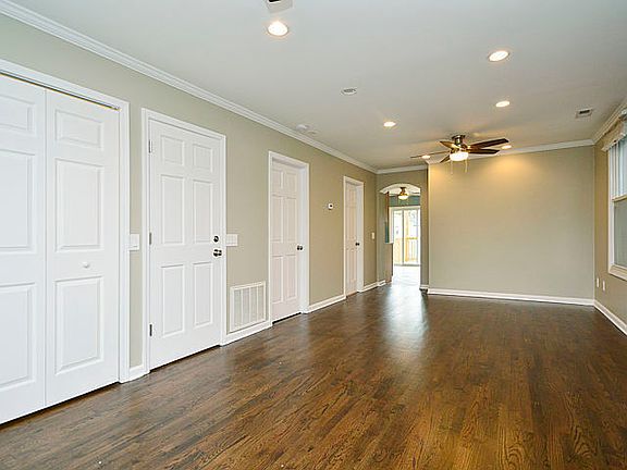 3rd image of 1725 N Talman Ave #2
