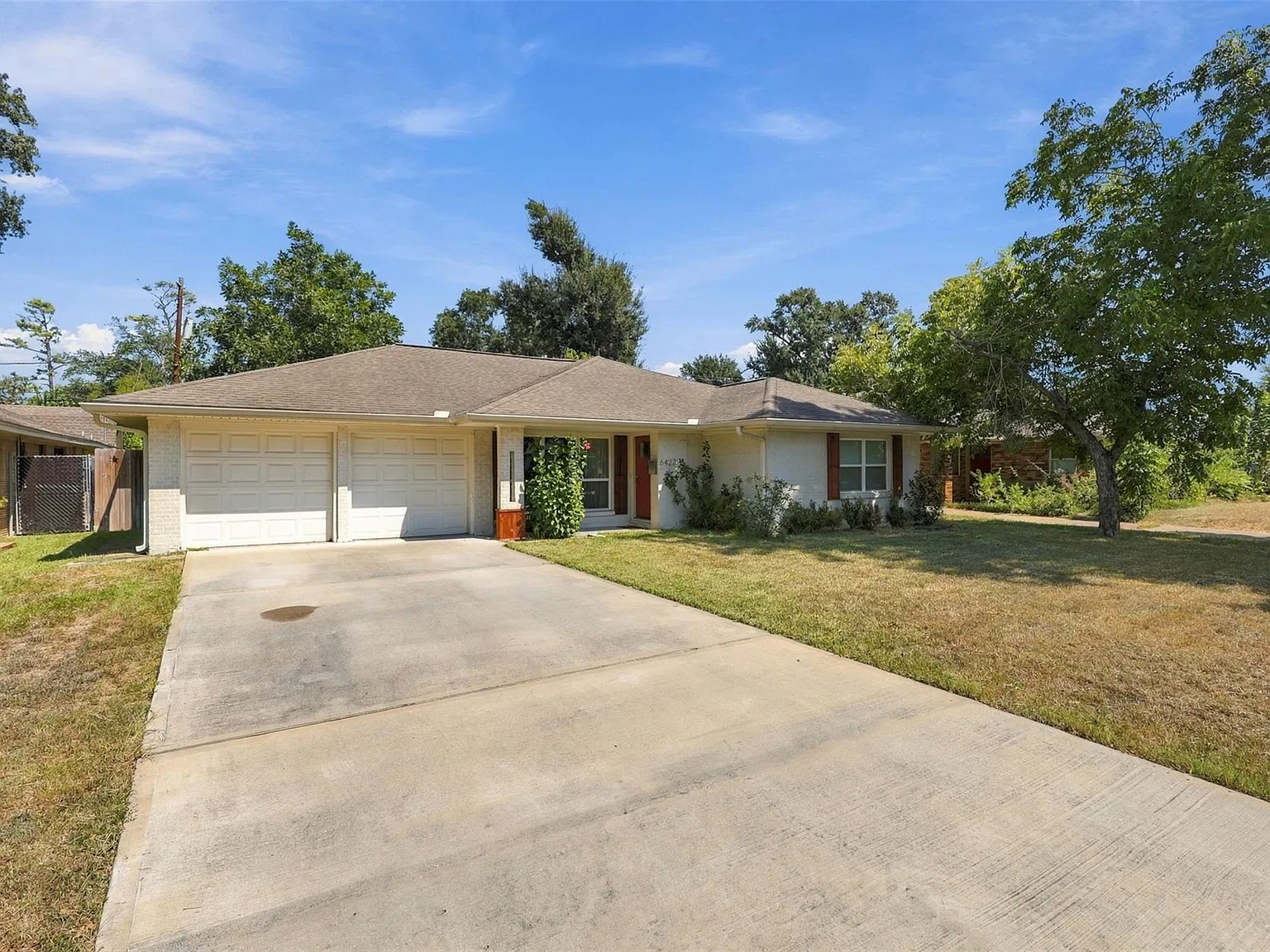 3 bed, 2.5 bath, 2213 sqft, $4,200 — Photo 1
