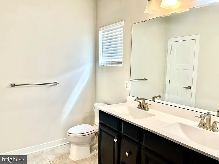 5742 Meadowood St #202 — Photo 11