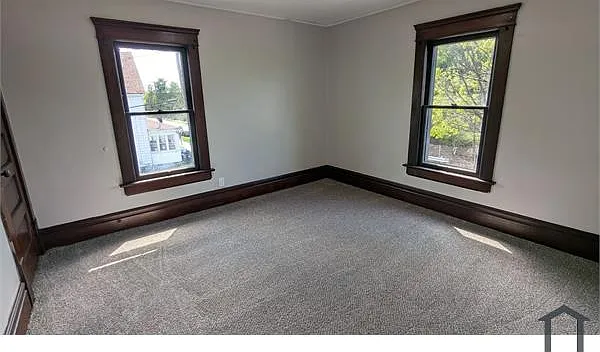 163 Russell Ave — Photo 20