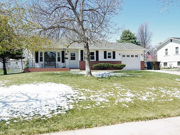 3rd image of 4502 G Ave