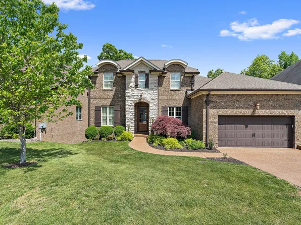 536 Summit Oaks Ct, Nashville, TN 37221