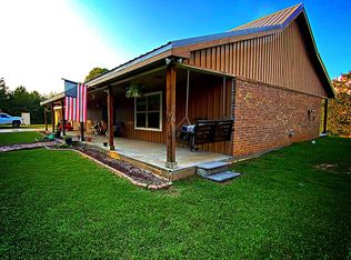 107 Springfield Dr, Lumberton, MS 39455