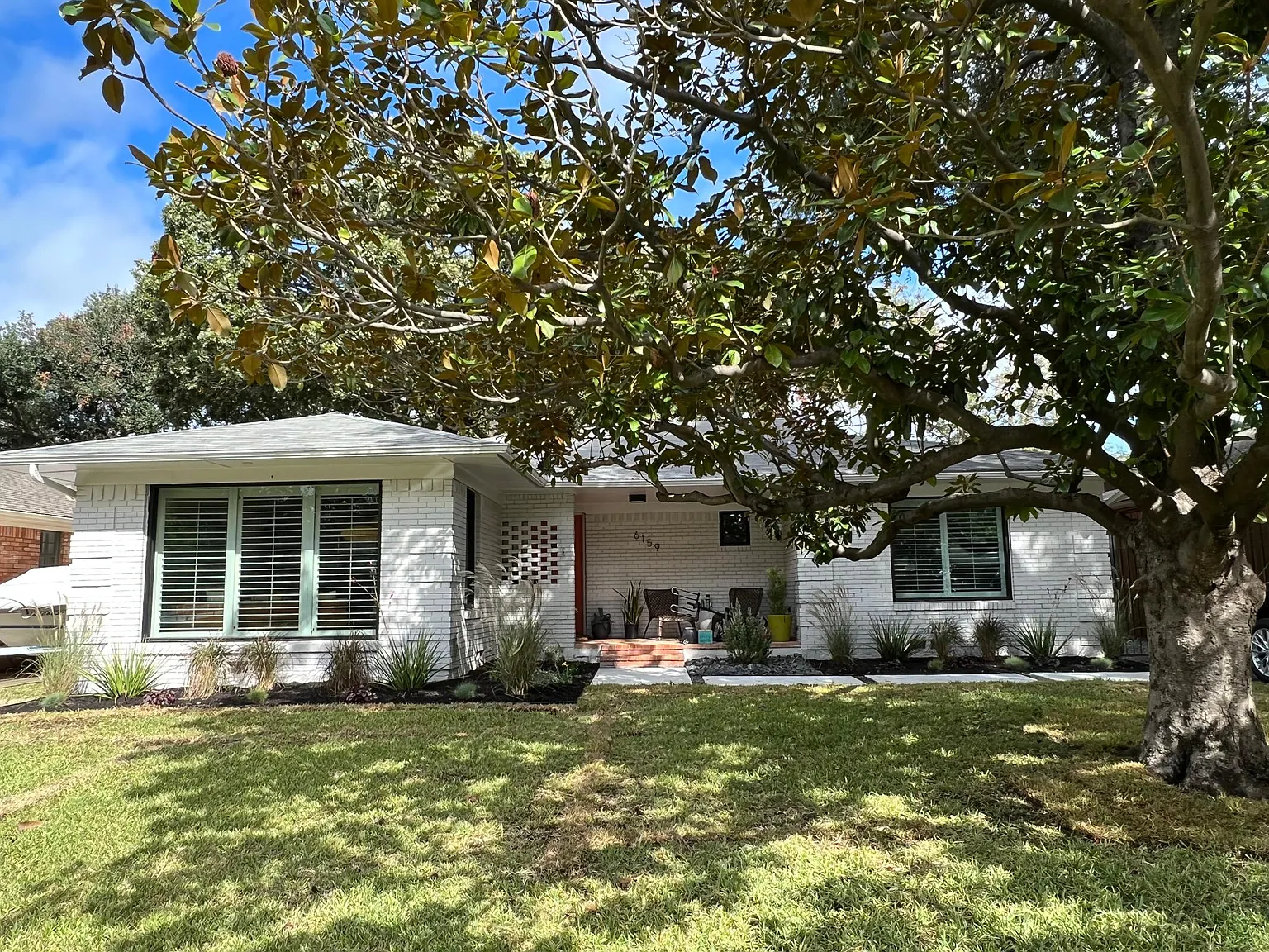6159 Monticello Ave — Photo 1