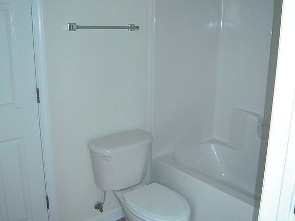 4th image of 224 North St #A
