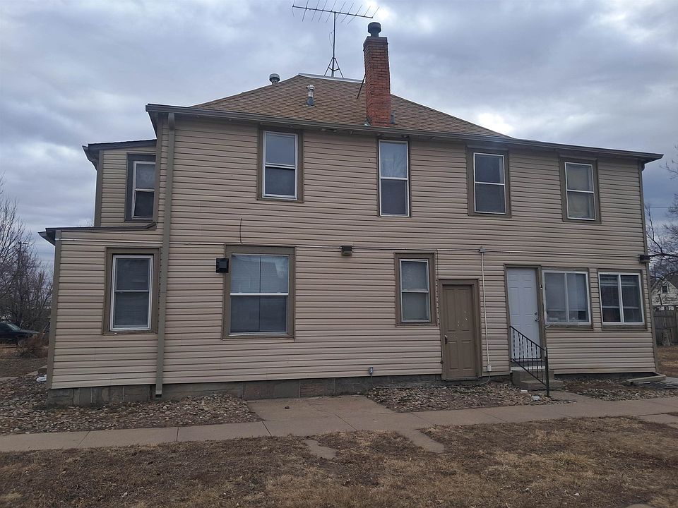 2nd image of 802 E 6th Street