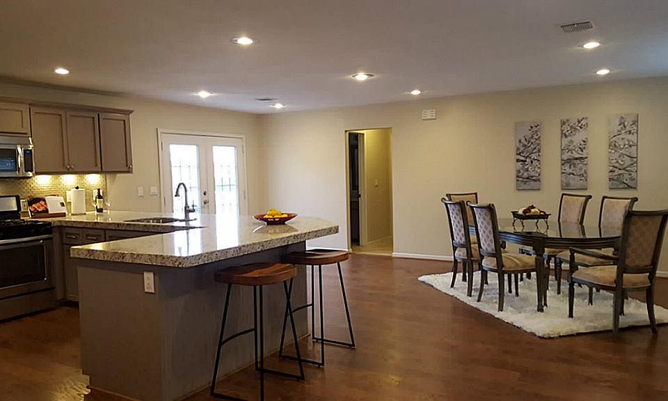 1st image of 1917 Driftwood Ln