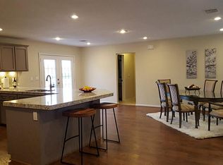 1917 Driftwood Ln, Galveston, TX 77551