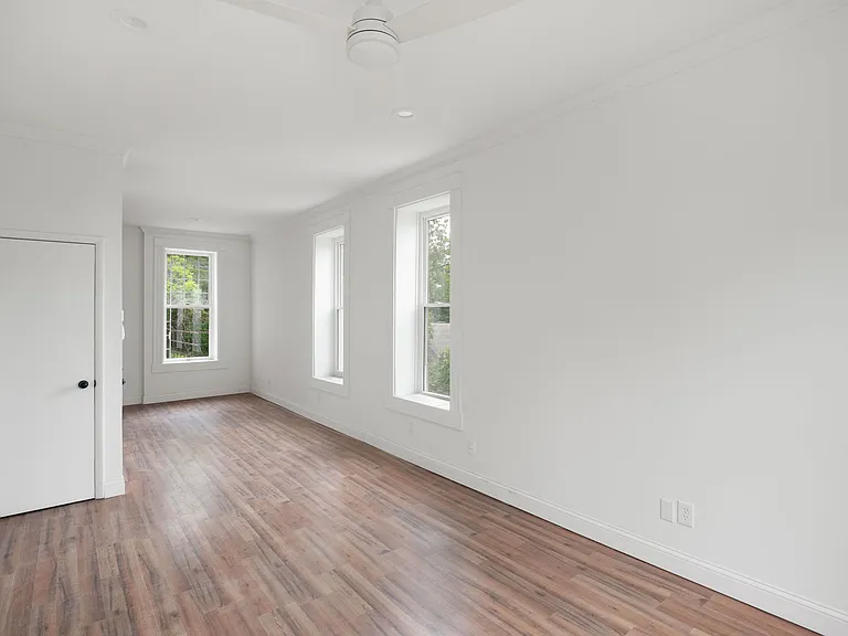 2136 Ravine St #5 — Photo 9