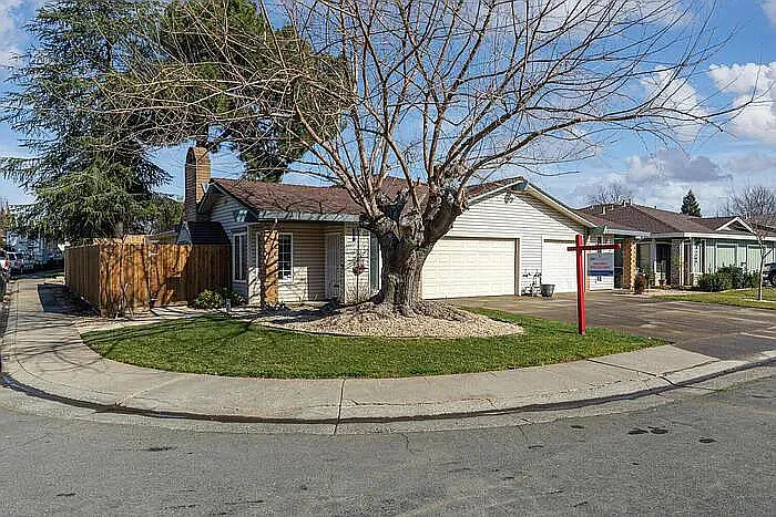 7401 Gallant Cir photo 1