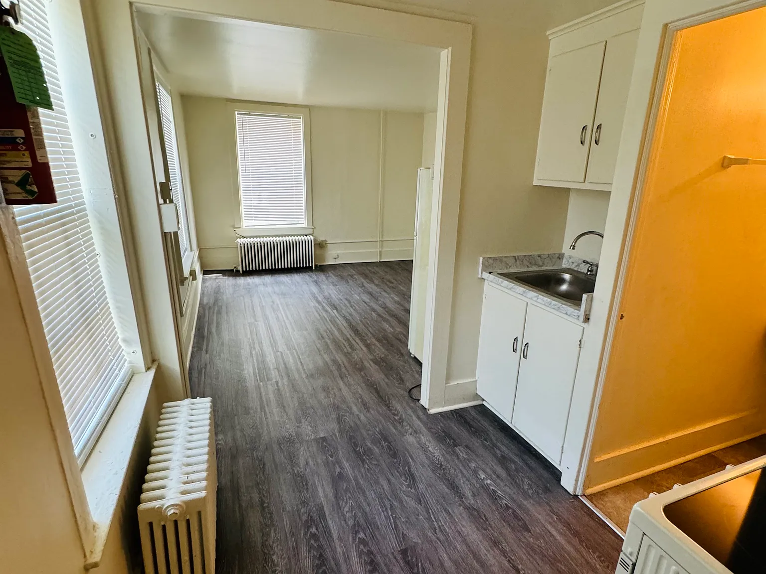 Studio, $1,425 — Photo 4