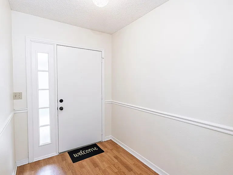 13009 Club Dr — Photo 3