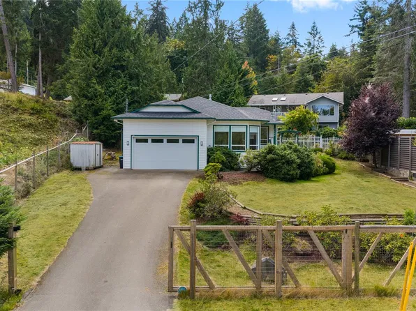3104 Dolphin Dr, Nanaimo, BC V9P 9J2