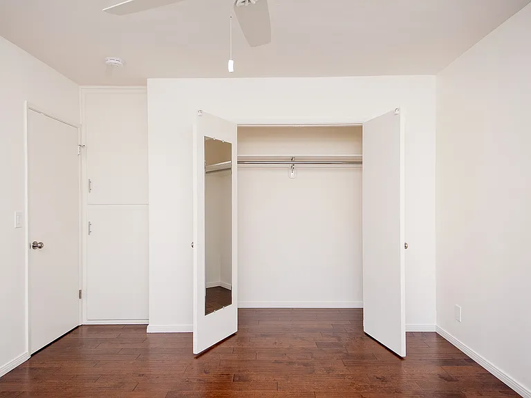 1044 Sapphire St #5 — Photo 5