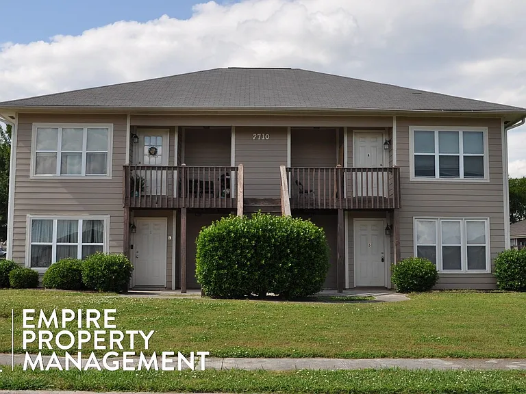 2710 Lantern Walk SE #B — Photo 1