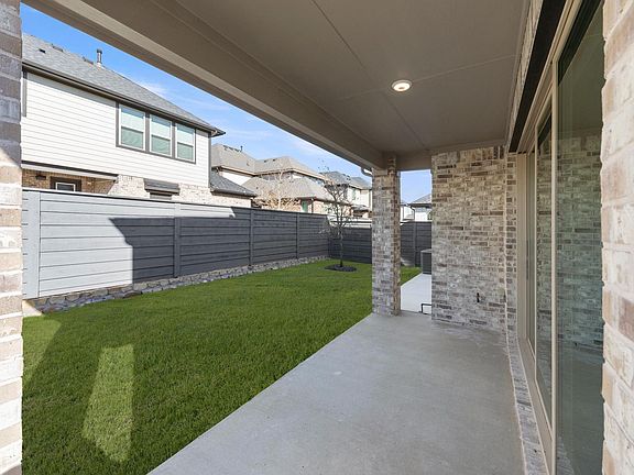 1117 Amaryllis Lane