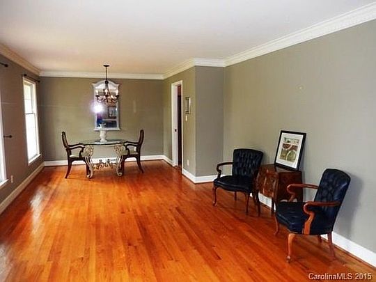 3rd image of 7501 Bedfordshire Dr
