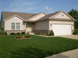 1118 Christopher St, Bowling Green, OH 43402